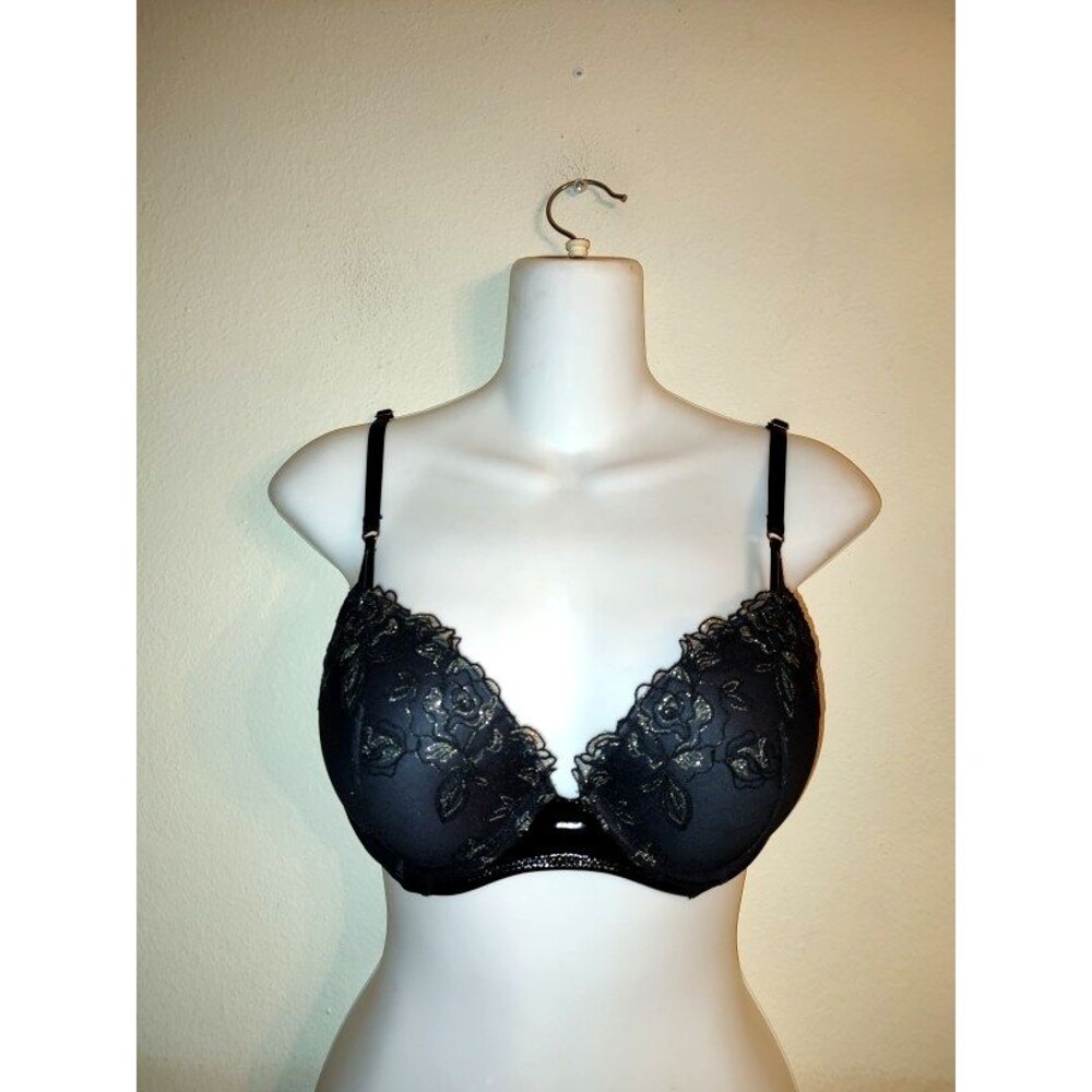 Victoria's Secret Very Sexy Black Fishnet Mesh Lace Rhinestone Straps Bra 34C